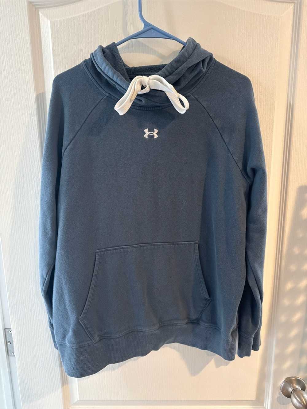 Under Armour Men’s Blue Pullover Hoodie